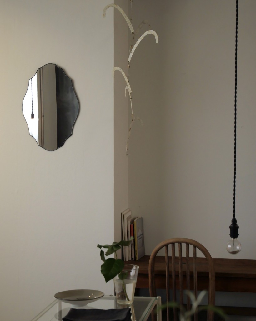 atelier mado ta-na ステンドグラス作家　山﨑まどか　神戸　壁鏡　ウォールミラー　スタイリッシュ　大人　モダン　シンプル　クラシカル　アンティーク　モノトーン　受注会　インテリア